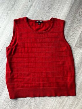 Cable & Gauge Red Textured Knit Tank Top